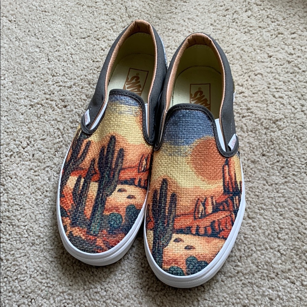 Brand New “Cali Tapestry” Vans Men’s Sz 9.5 Slip On